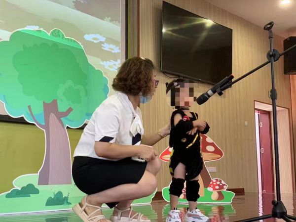 株洲市荷塘区语翔残疾儿童康复学校,株洲残疾儿童学校,株洲儿童学校,株洲残疾儿童教育,聋儿语言康复学校,聋儿康复